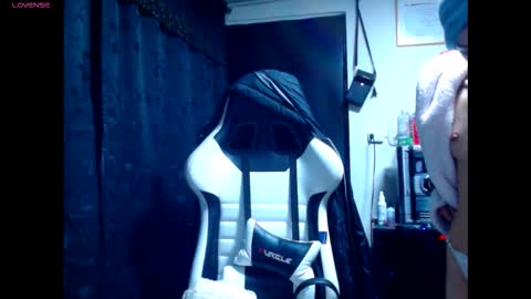 B V Naughty online show from 17, 2, 2026