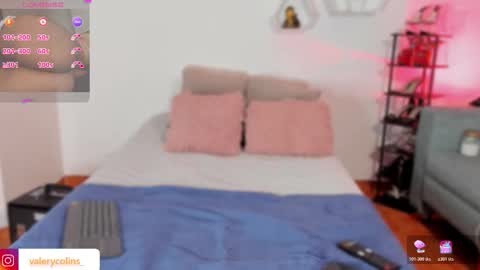 Snapshot of valerycolins chatting on 17, 12, 2025 call me Maria online show from 17, 12, 2025