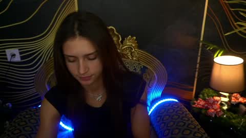 Snapshot of valeryroyale chatting on 3, 12, 2024 Valery online show from 3, 12, 2024