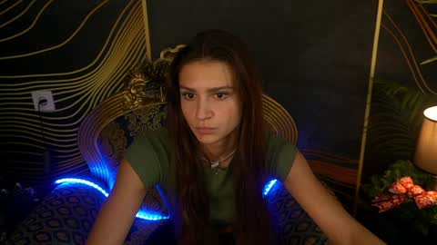 Snapshot of valeryroyale chatting on 18, 12, 2024 Valery online show from 18, 12, 2024