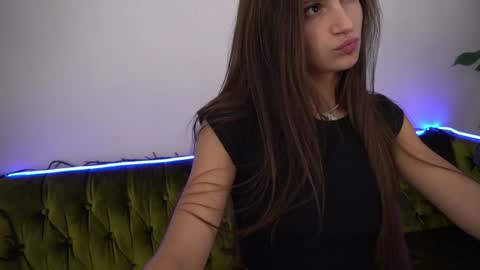 Snapshot of valeryroyale chatting on 19, 12, 2024 Valery online show from 19, 12, 2024