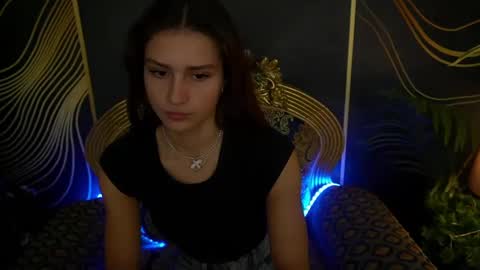 Snapshot of valeryroyale chatting on 3, 1, 2025 Valery online show from 3, 1, 2025