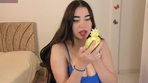 Snapshot of valeryyx chatting on 5, 5, 2026 Valery online show from 5, 5, 2026