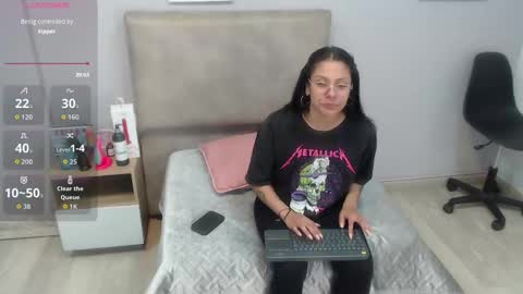 Snapshot of valevicious chatting on 29, 11, 2025 valevicious online show from 29, 11, 2025