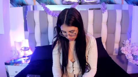 Snapshot of valk_diaz chatting on 7, 6, 2026 Valk online show from 7, 6, 2026