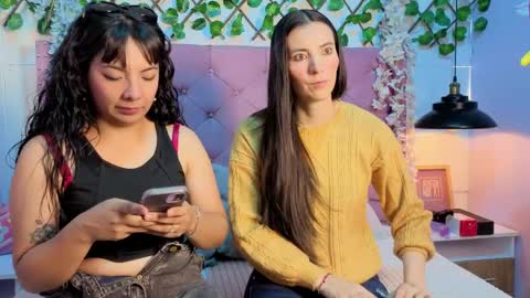 Valkiria and Dione online show from 21, 4, 2026