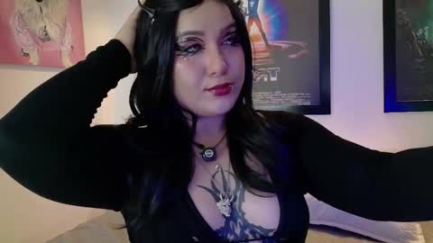 Valkiria moore  online show from 19, 5, 2026