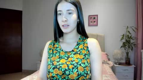 Snapshot of vallejo_macarena chatting on 30, 10, 2025 Macarena online show from 30, 10, 2025