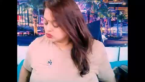 Snapshot of valleyval chatting on 4, 2, 2025 indianvalvet priya is back online show from 4, 2, 2025