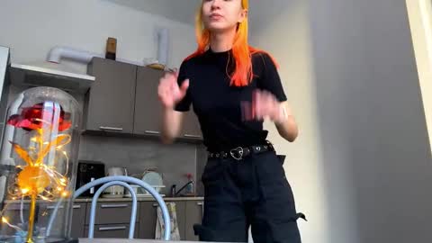 Snapshot of valtopi chatting on 6, 2, 2026 Emily online show from 6, 2, 2026