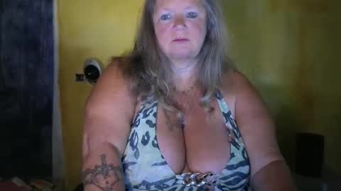 vampwoman online show from 21, 5, 2026