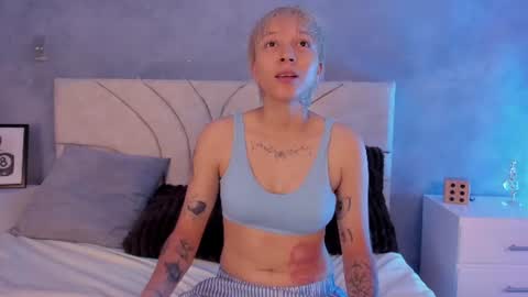 vane_grey online show from 27, 7, 2026