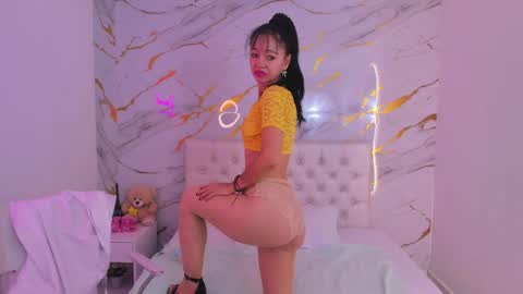 Snapshot of vanessa__castro chatting on 22, 5, 2026 vanessa__castro online show from 22, 5, 2026