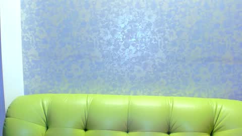 RUSSIAN BARBIE BABE online show from 4, 3, 2026