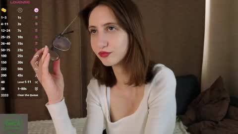 Snapshot of vanessa_sweeti chatting on 4, 6, 2026 Alice online show from 4, 6, 2026