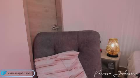 vanessajohnsonn online show from 20, 11, 2025