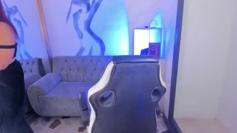 vanessascott_ online show from 19, 3, 2026