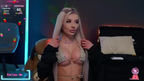Snapshot of vanessavanne chatting on 5, 7, 2026 Vanessa online show from 5, 7, 2026
