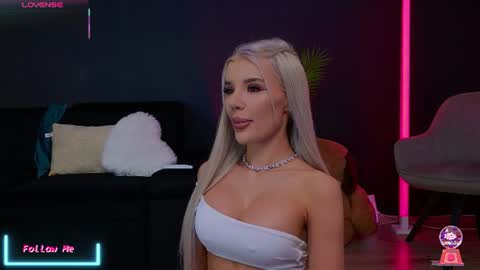 Snapshot of vanessavanne chatting on 12, 7, 2026 Vanessa online show from 12, 7, 2026