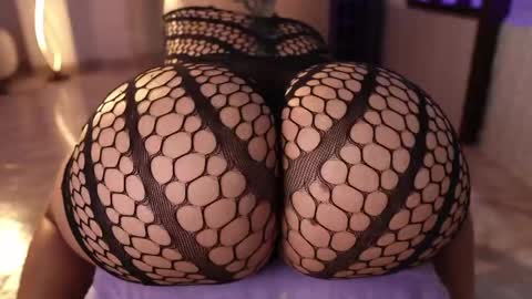 Snapshot of vaniaa_ chatting on 6, 5, 2026 Vania online show from 6, 5, 2026