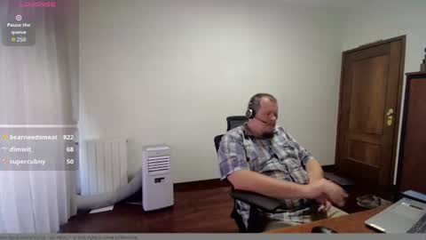Snapshot of vanifer chatting on 14, 7, 2026 Vanifer online show from 14, 7, 2026