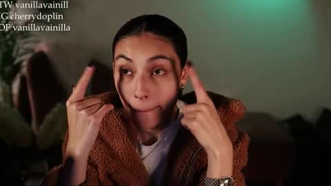 Snapshot of vanilla_velvet chatting on 10, 9, 2025 Annabet online show from 10, 9, 2025