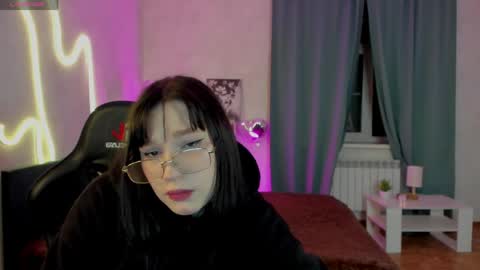 Mia online show from 23, 5, 2026