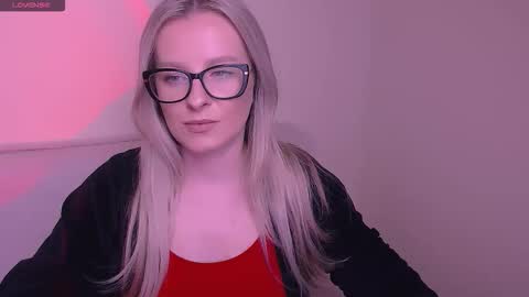 Mia online show from 15, 11, 2025