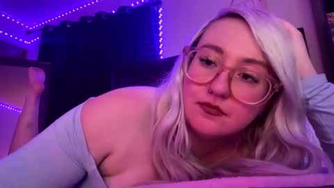 Snapshot of vanillapuddingpie chatting on 11, 4, 2026 vanillapuddingpie online show from 11, 4, 2026