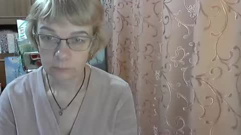 Vanillaxcreamy online show from 17, 2, 2025