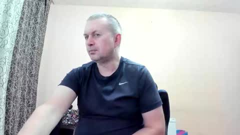vano_822 online show from 28, 11, 2025