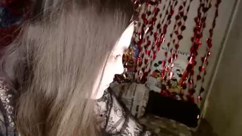 Snapshot of var_kiss chatting on 23, 3, 2026 Var Kiss online show from 23, 3, 2026