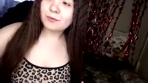 Snapshot of var_kiss chatting on 13, 4, 2026 Var Kiss online show from 13, 4, 2026
