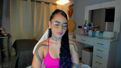 Snapshot of vayolett_bass chatting on 21, 2, 2026 Vayolett Bass online show from 21, 2, 2026