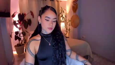 Vayolett Bass online show from 24, 6, 2026