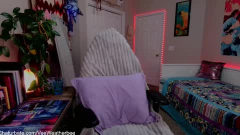 Violet Weatherbee online show from 25, 12, 2024