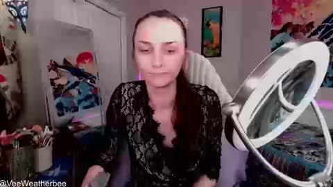 Snapshot of veeweatherbee chatting on 11, 3, 2026 Violet Weatherbee online show from 11, 3, 2026