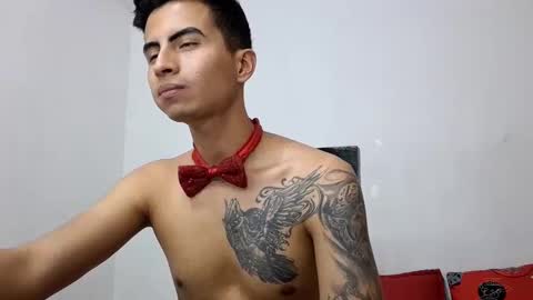 velk_hot1 online show from 8, 3, 2025