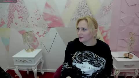 Snapshot of velka_raspberry chatting on 1, 5, 2026 velka_raspberry online show from 1, 5, 2026
