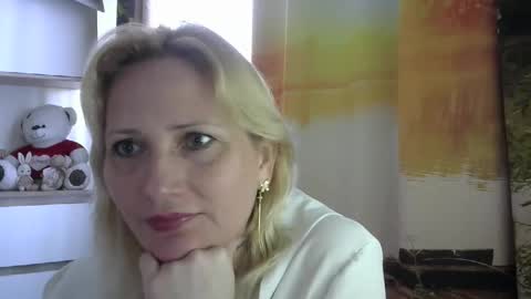 Snapshot of velka_raspberry chatting on 6, 5, 2026 velka_raspberry online show from 6, 5, 2026