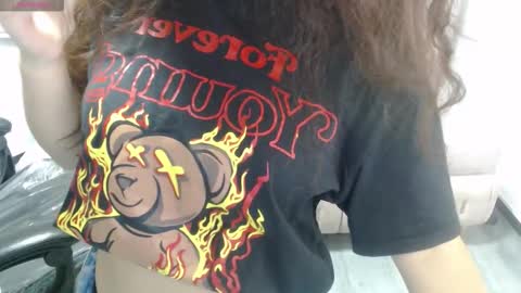 velvet_moon_v online show from 12, 3, 2026