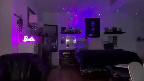 Snapshot of velvetbarbie chatting on 4, 3, 2026 VelvetBarbie online show from 4, 3, 2026