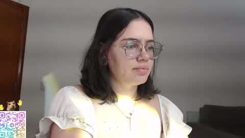 Snapshot of velvetcrystal chatting on 26, 6, 2026 Crystal PVT OPEN online show from 26, 6, 2026