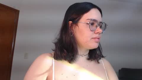 Snapshot of velvetcrystal chatting on 12, 7, 2026 Crystal PVT OPEN online show from 12, 7, 2026