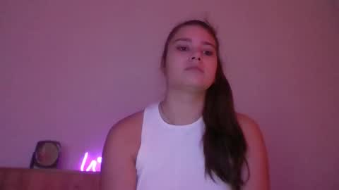 Snapshot of velveted_ivy chatting on 7, 11, 2025 velveted_ivy online show from 7, 11, 2025