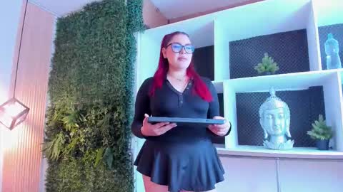 velvetscarlett online show from 26, 2, 2026