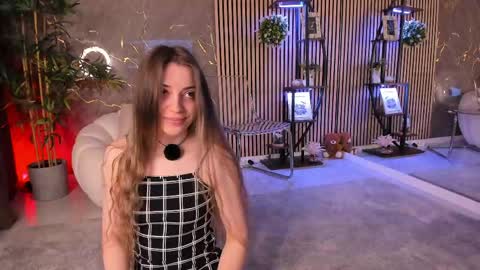 Velvet online show from 23, 4, 2026