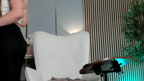 Velvet online show from 7, 6, 2026