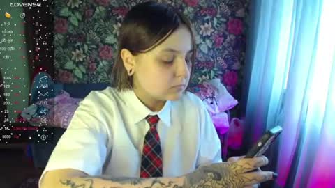 Snapshot of vendymories chatting on 7, 7, 2026 eva 3 online show from 7, 7, 2026