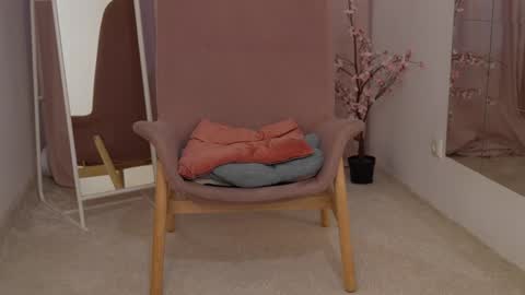 VENERA  online show from 8, 1, 2025